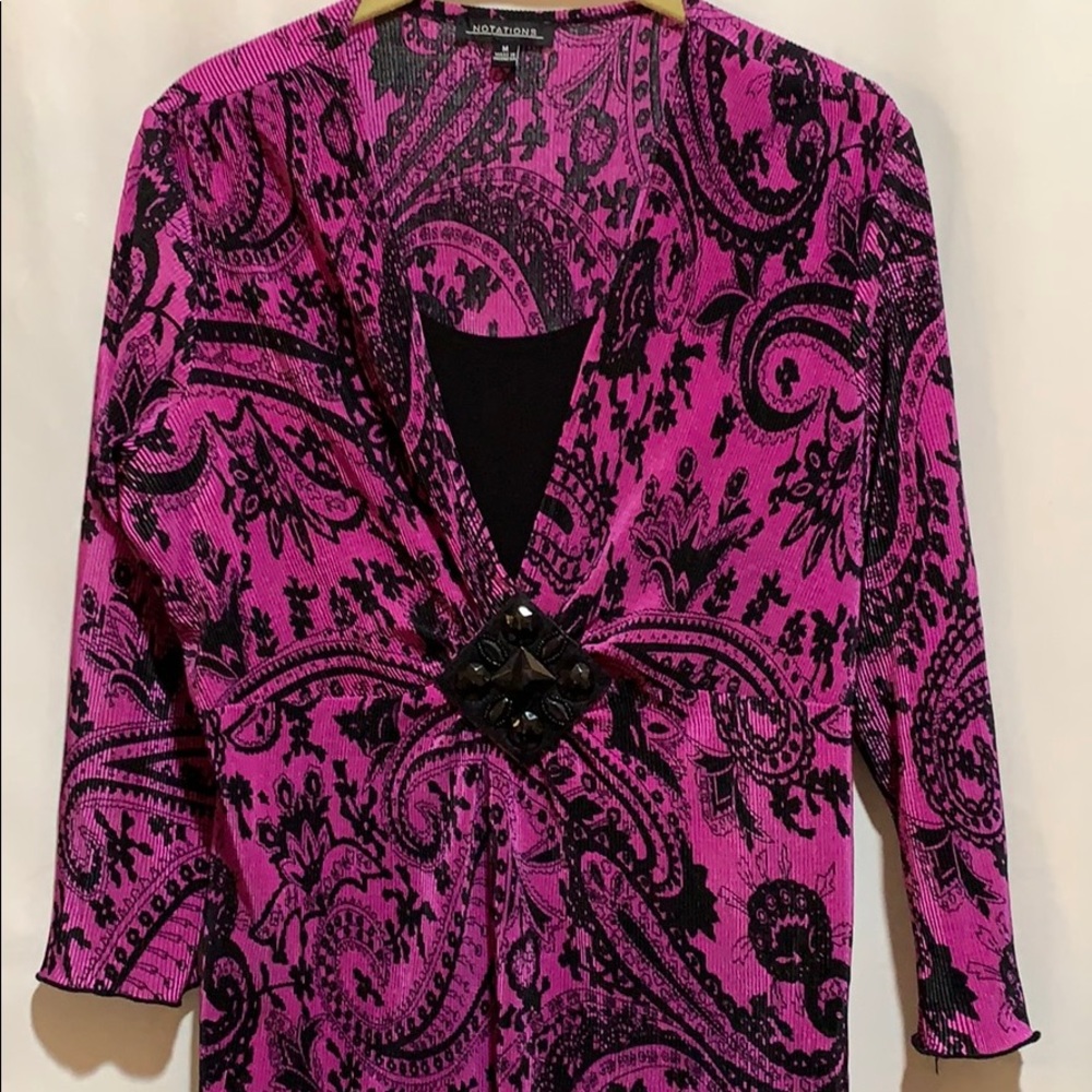 VINTAGE NOTATIONS TOP BLACK/FUCHSIA CRINKLED SZ M